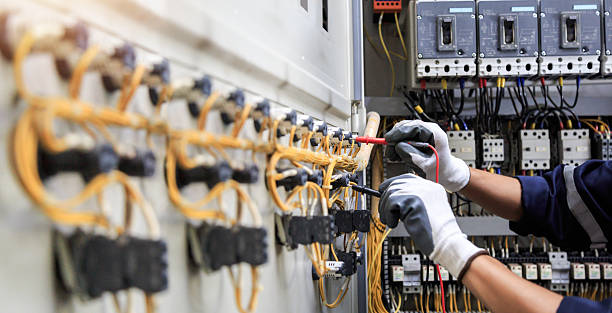 Professional Electrician technician working in Sylvania, GA